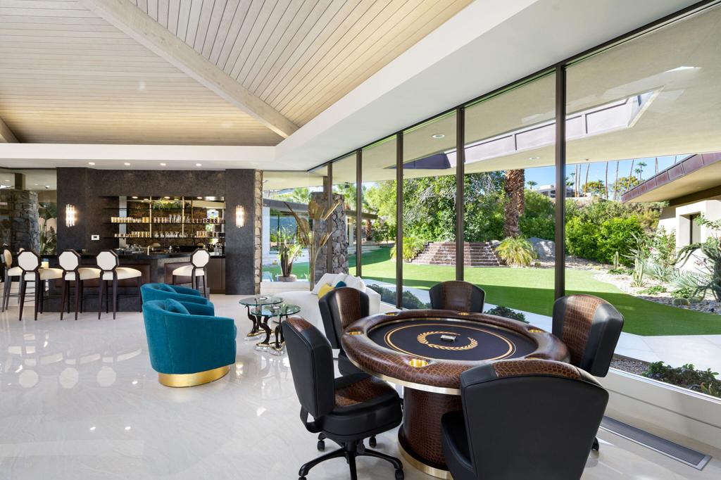 Las Palmas Heights - Residential