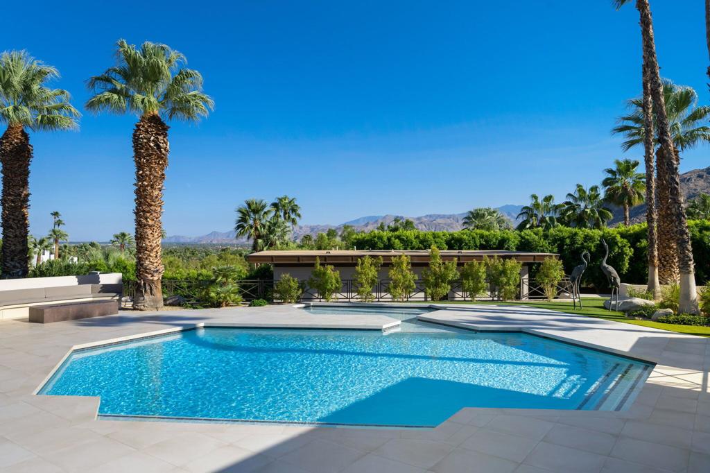 Las Palmas Heights - Residential