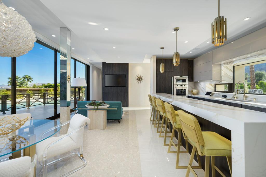 Las Palmas Heights - Residential