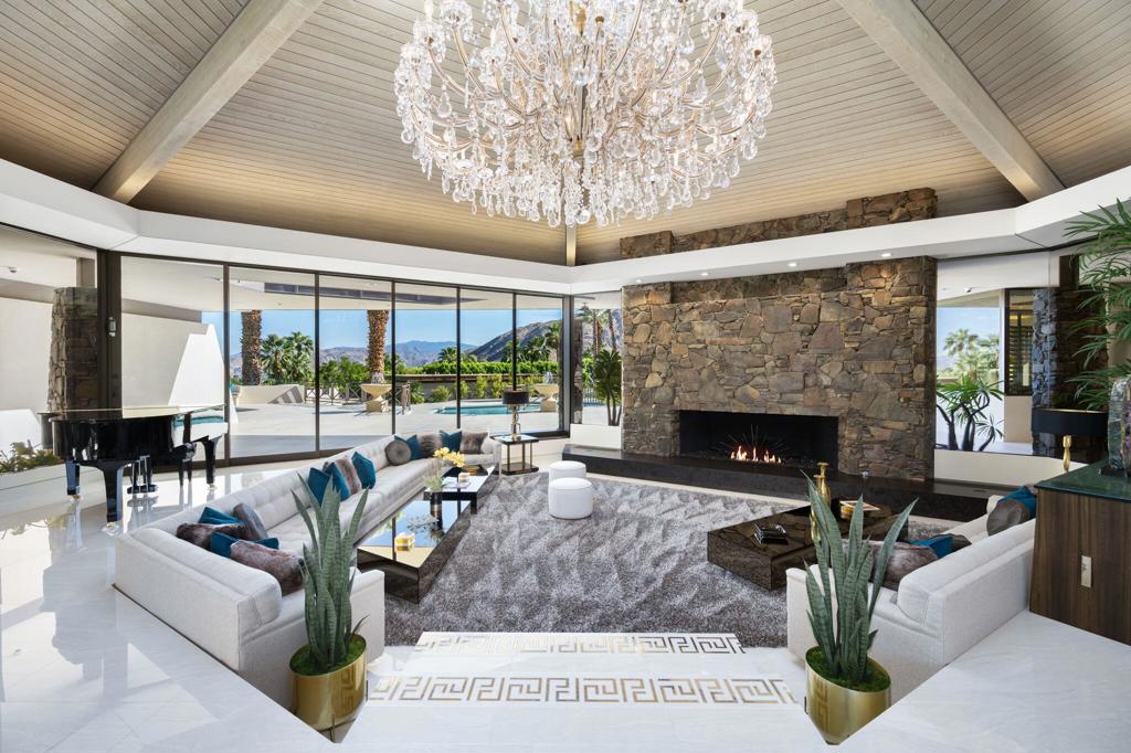 Las Palmas Heights - Residential