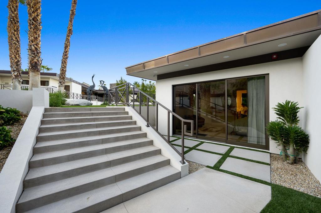 Las Palmas Heights - Residential