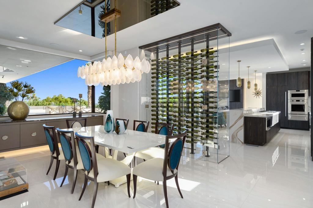 Las Palmas Heights - Residential