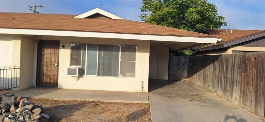 Great 2 bedroom, 1.5 bath, approx., 1,000 SQ FT. great for retiree or small family, indoor laundry room, new carpet and fresh painted interior. big living room, private back yard. Closed to schools and shopping. See for yourself and make this yours today!