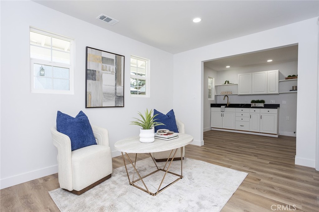 Raymond Hills - Residential