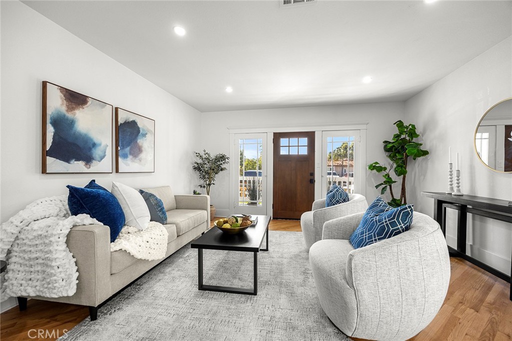 1205 E Central