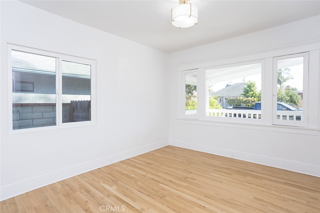 Raymond Hills - Residential