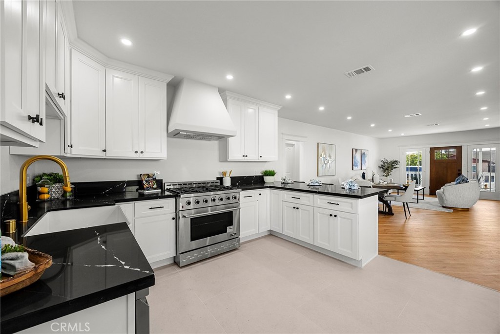 Raymond Hills - Residential