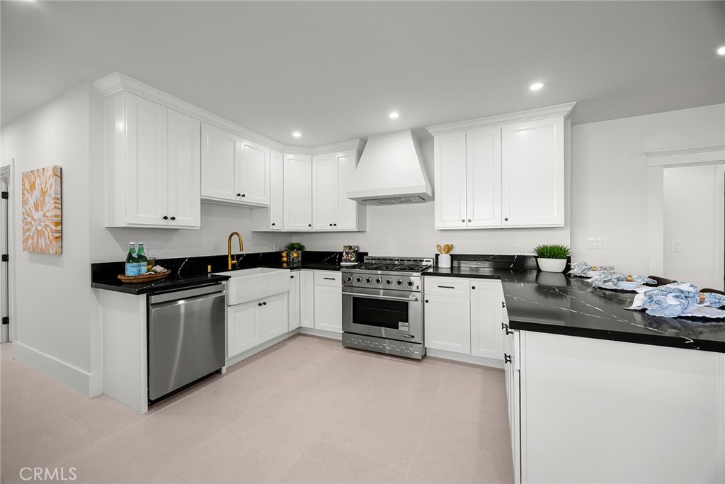 Raymond Hills - Residential