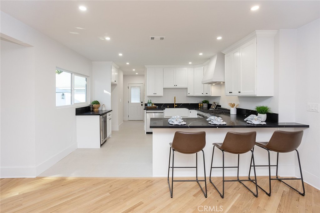 1205 E Central
