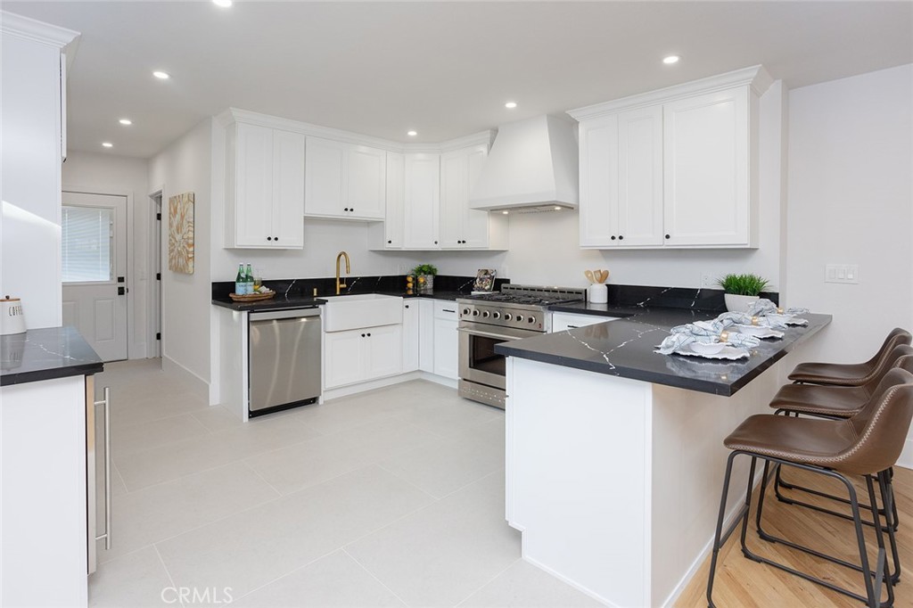 1205 E Central