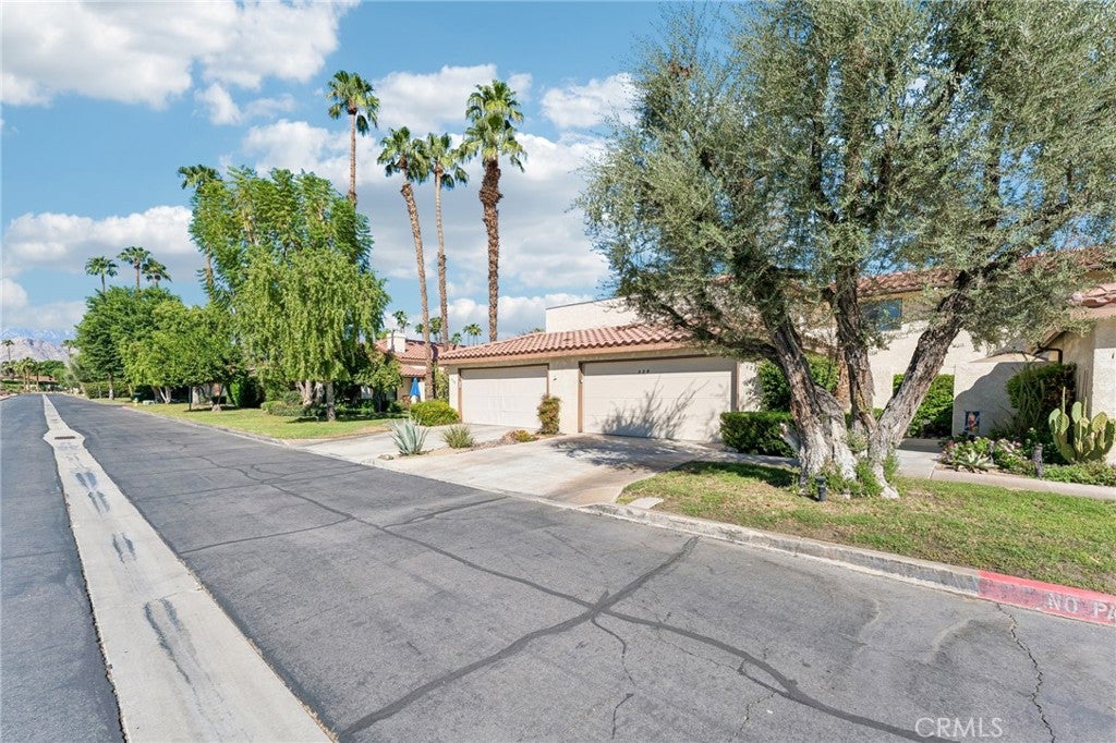 120 Willow Lake