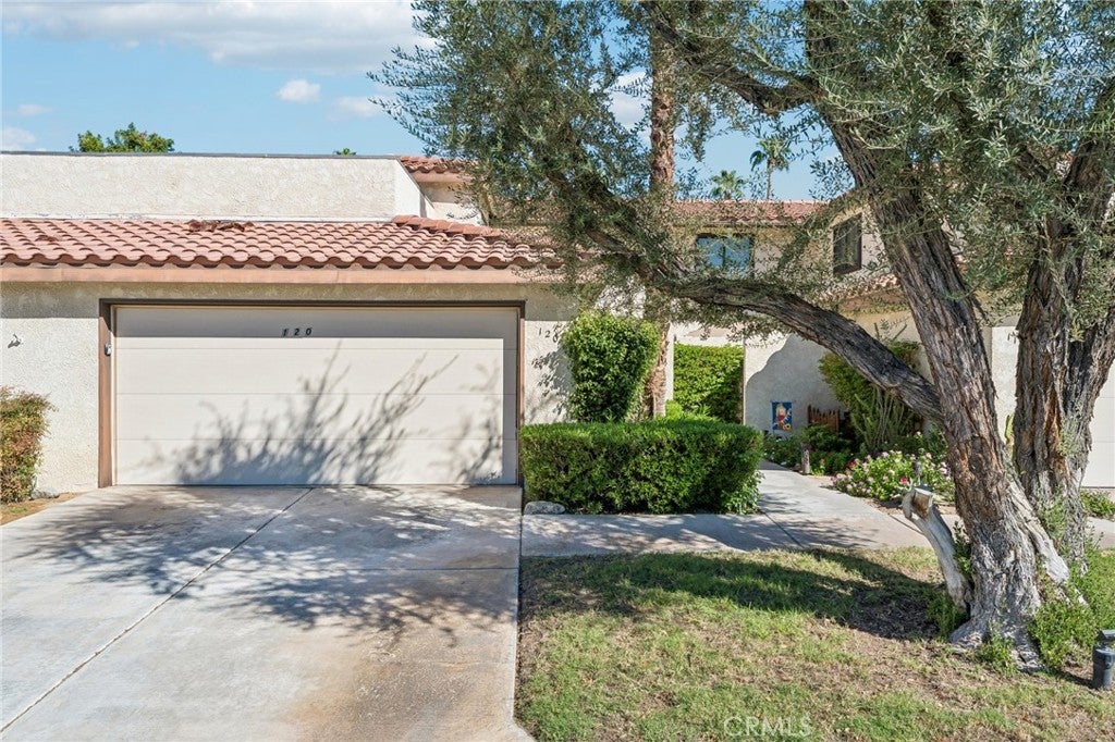 120 Willow Lake