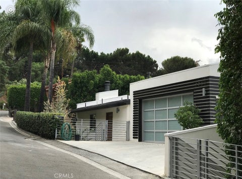 Photo of 2084 HANSCOM DR DR, South Pasadena, CA 91030 (MLS # WS26192735)