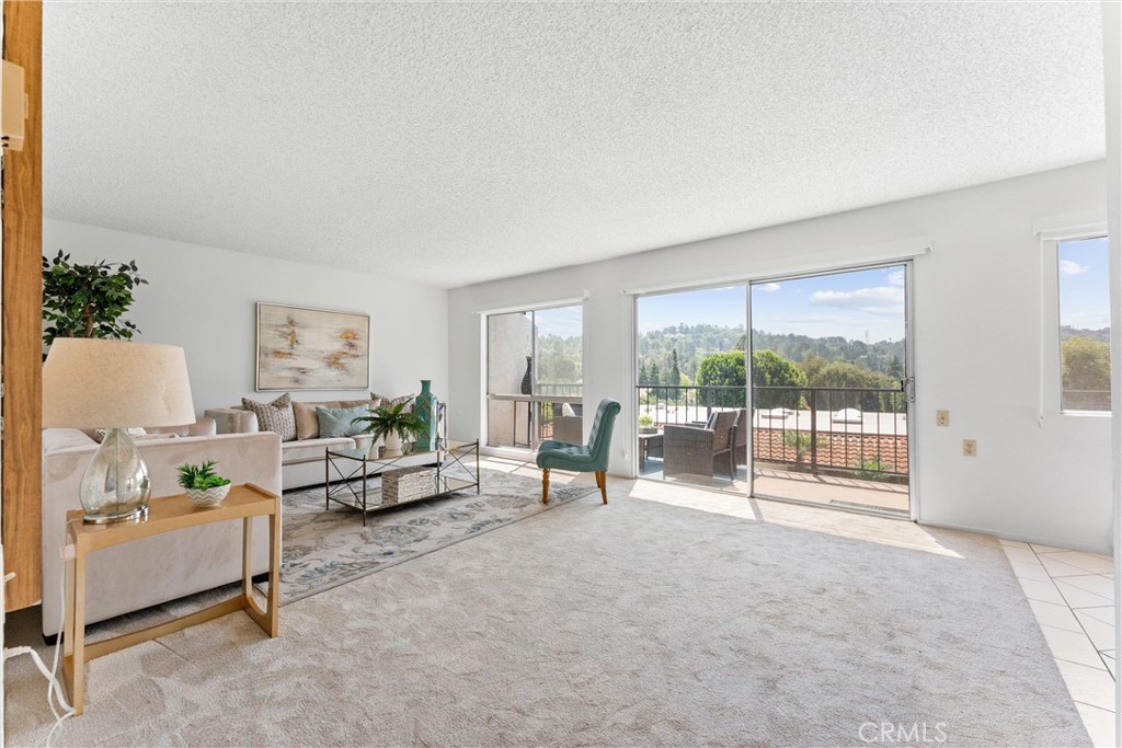 3271 San Amadeo P