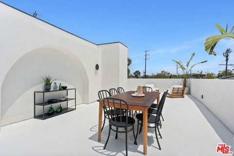 Tiny photo for 1706 Abbot Kinney Boulevard, Venice, CA 90291 (MLS # 26842943)