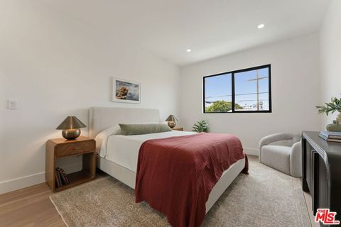 Tiny photo for 1706 Abbot Kinney Boulevard, Venice, CA 90291 (MLS # 26842943)