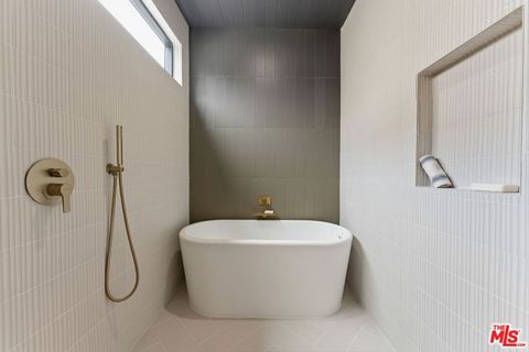 Tiny photo for 1706 Abbot Kinney Boulevard, Venice, CA 90291 (MLS # 26842943)
