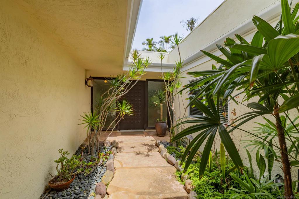 5341 Westknoll lane