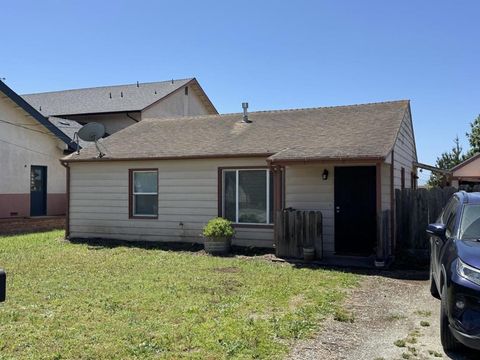 Photo of Salinas, CA 93906 (MLS # ML82045629)