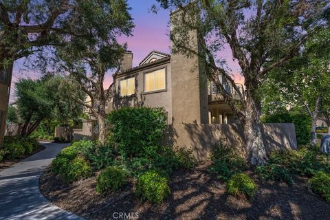 Photo of 23629 Del Monte Dr #283, Valencia, CA 91355 (MLS # SR26075725)