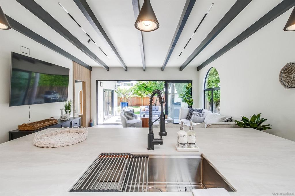 Pacific Beach - Residential Lease