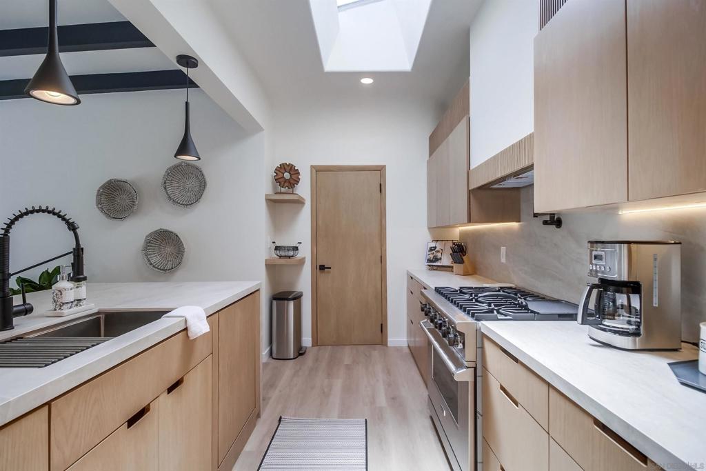 Pacific Beach - Residential Lease