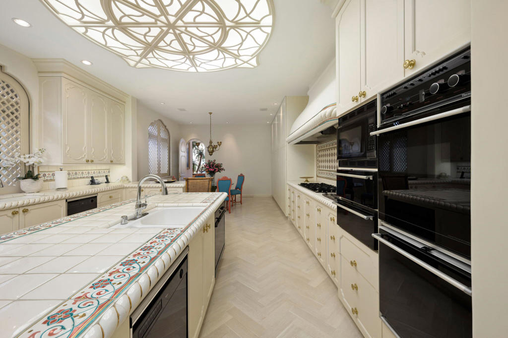 Vintage Country Club - Residential