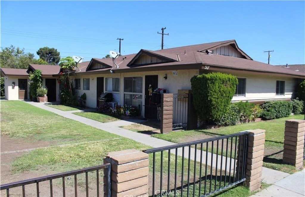 Prime location near Disneyland. Well maintained & easy to rent. Must see! Nearby freeways, parks & schools. One bedroom & one bath apartments with assigned parking spaces. Looking for a great 4plex to add to your portfolio or looking for a 1031 exchange Single story construction is highly desired by tenants and offers ease of maintenance for owners.