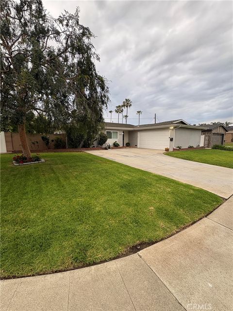 7602 Taylor Huntington Beach CA 92648
