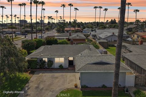 Photo of 7602 Taylor Dr, Huntington Beach, CA 92648 (MLS # OC26075763)