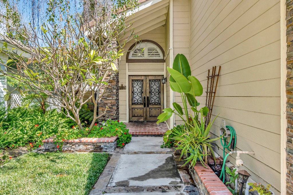 15414 Ficus Street