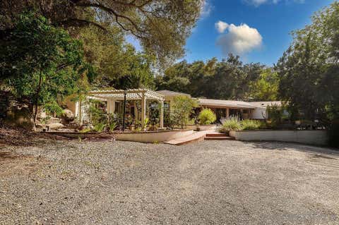 Photo of 9707 Shadow Rd RD, La Mesa, CA 91941 (MLS # 260012251SD)