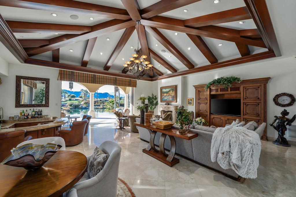 The Hideaway - Residential