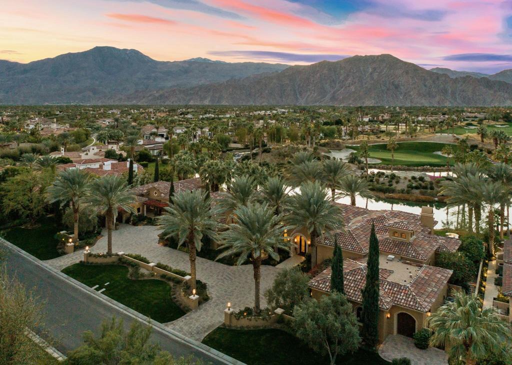 The Hideaway - Residential