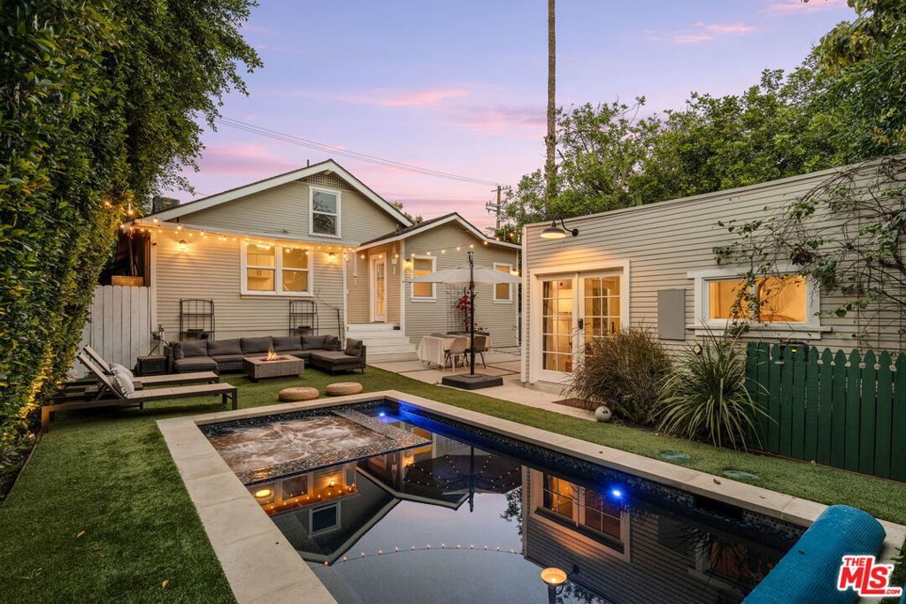 Photo of 7030 De Longpre Avenue, Los Angeles, CA 90028 (MLS # 26672263)