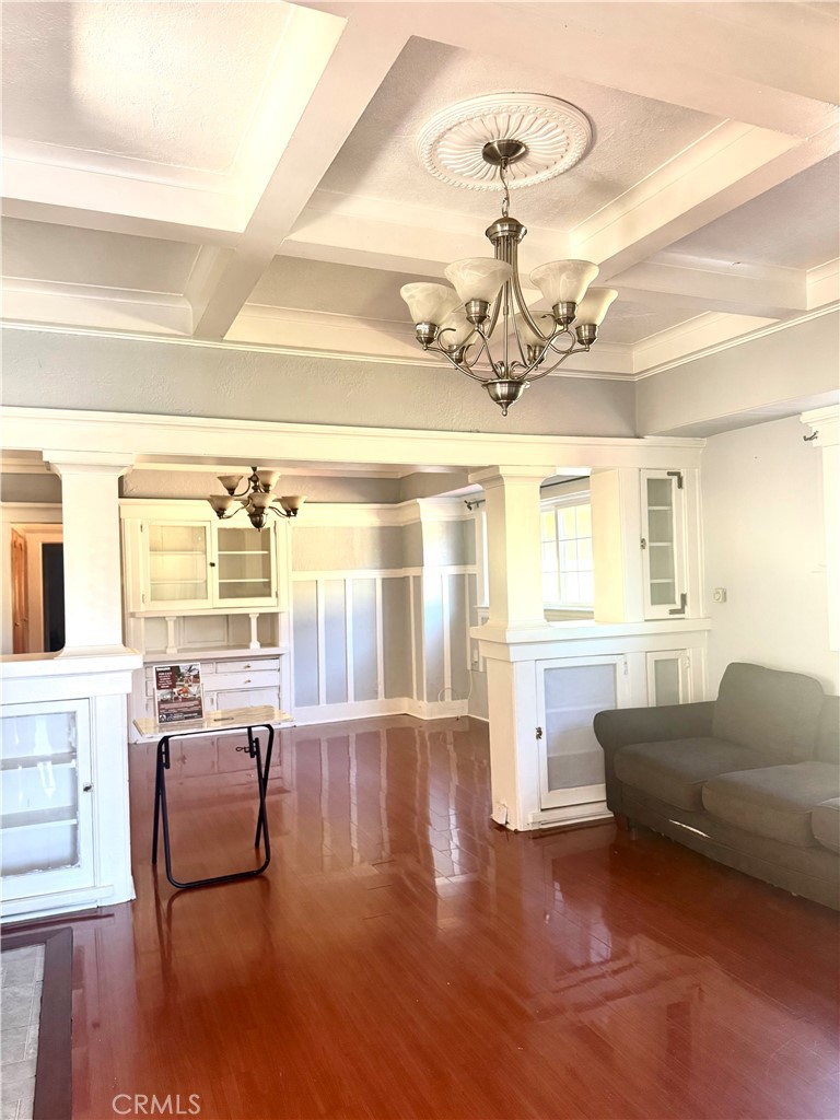 2129 W 30th