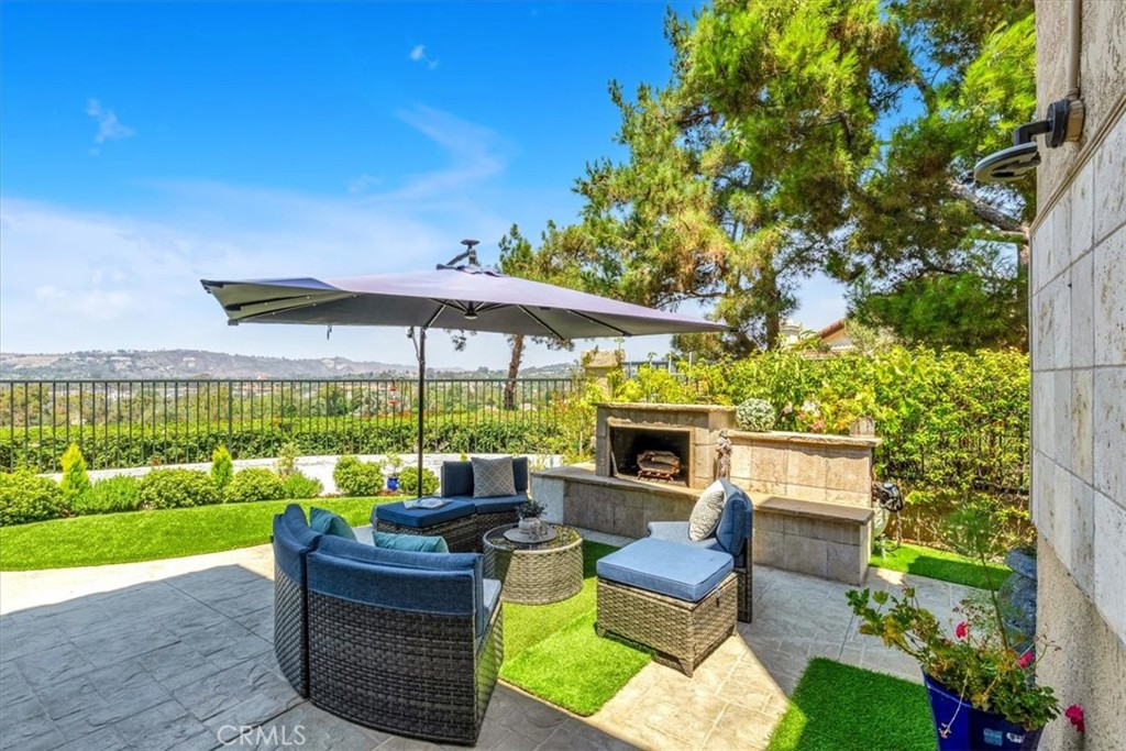 27507 Via Sequoia