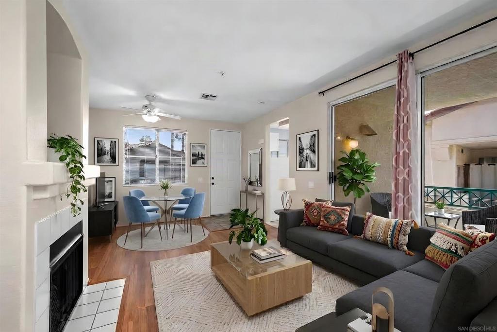11454 Via Rancho San Diego 208