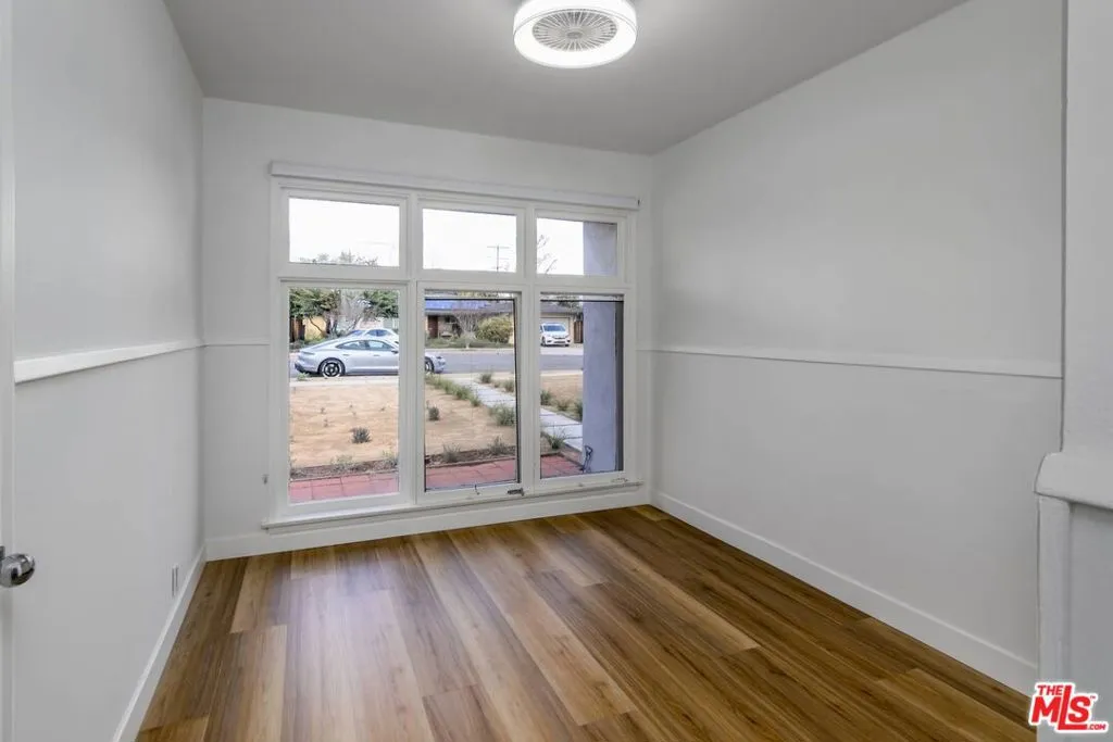 Studio City, California 91604, United States, 4 Bedrooms Bedrooms, ,4 BathroomsBathrooms,Residential,Active,221559