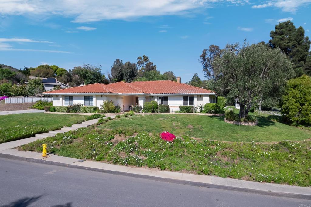 2838 Dentro De Lomas Road