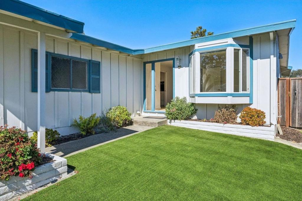 1183 Manzanita Drive