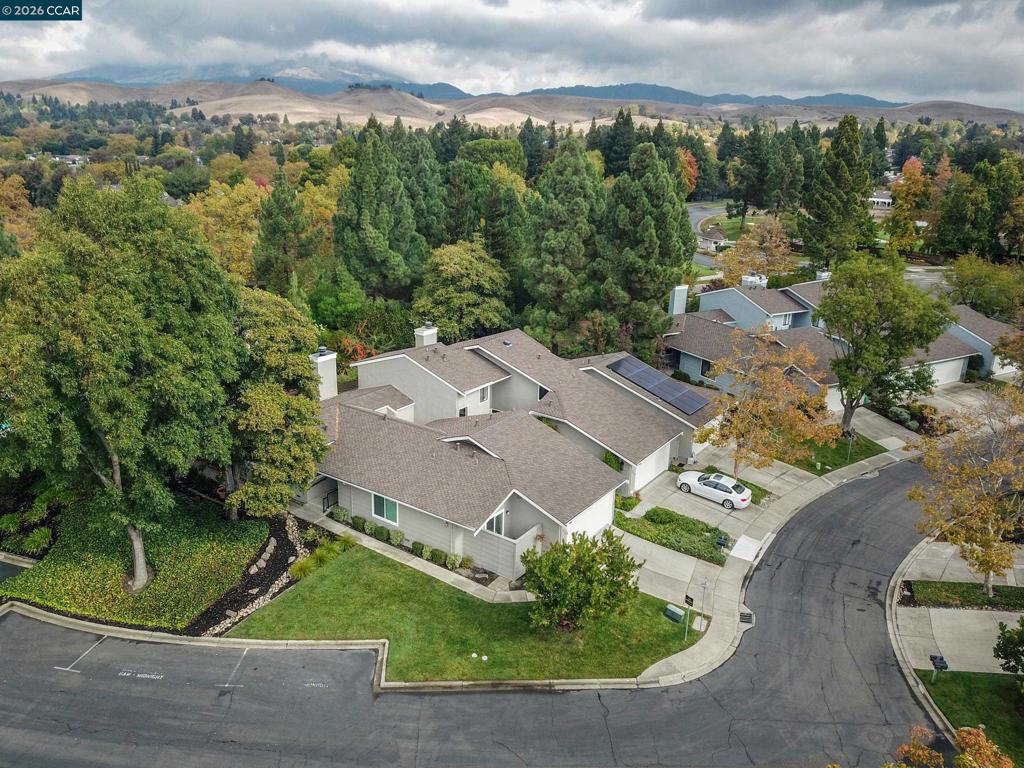 2124 Oneida Cir
