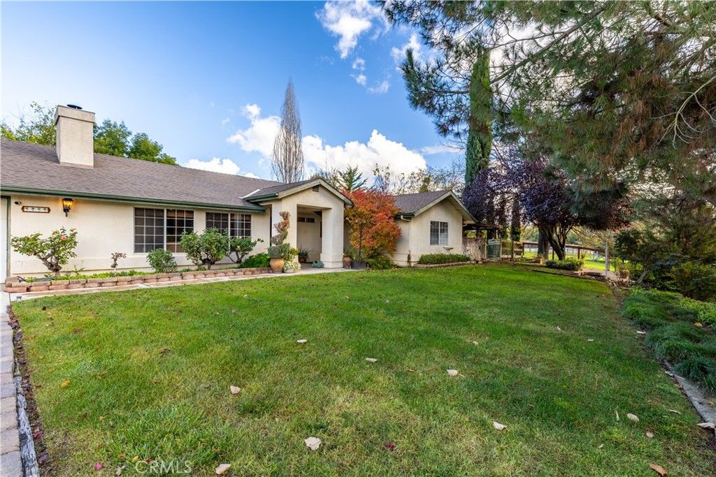 Photo of 5755 Loma Linda Drive Dr, Paso Robles, CA 93446 (MLS # NS25262947)