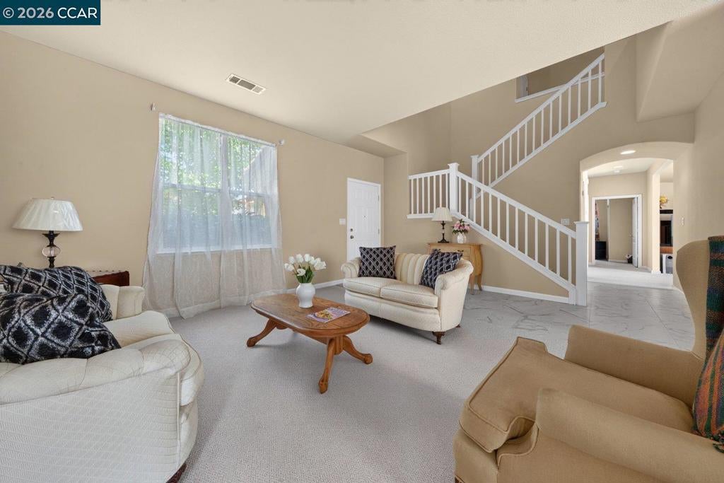 1816 Crown Peak Way