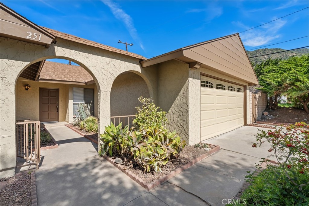 Properties 3 251 Mountain Crest Road