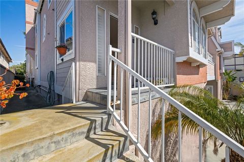 Photo of 619 N Guadalupe Ave #4, Redondo Beach, CA 90277 (MLS # SB26043936)
