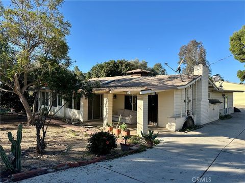 Photo of 31912 Wrightwood Rd, Bonsall, CA 92003 (MLS # RS26031230)