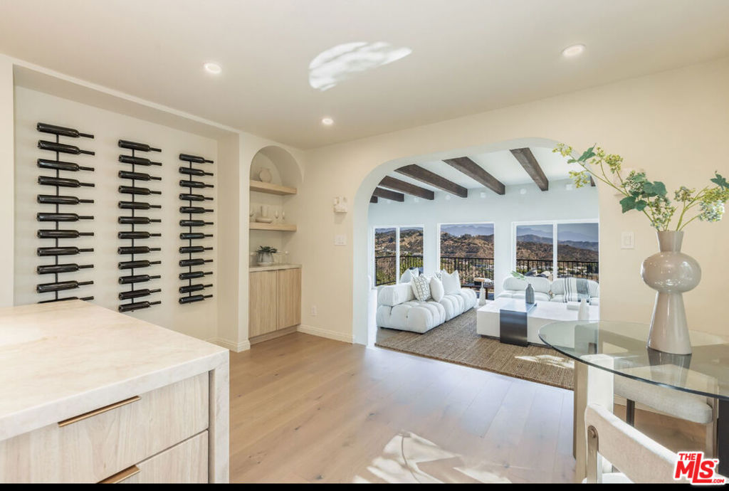8300 Grand View Drive