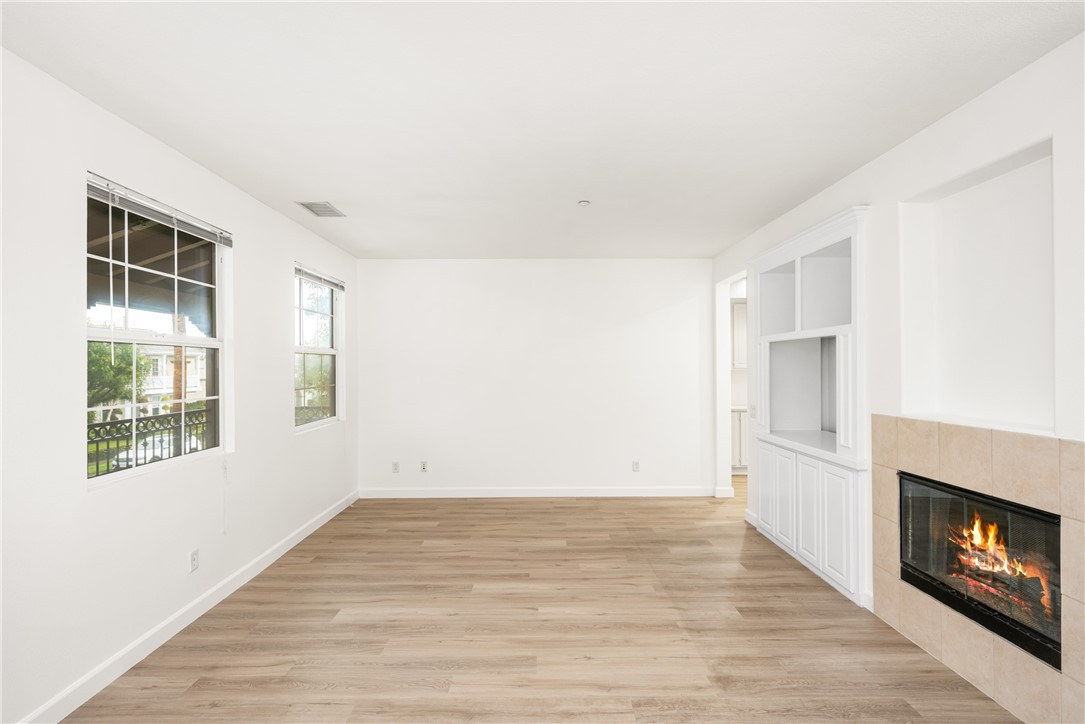 24 Dietes Court