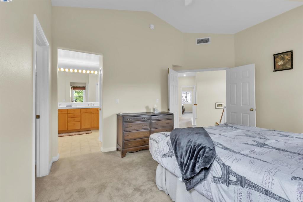 PLEASANTON VALLY - Residential